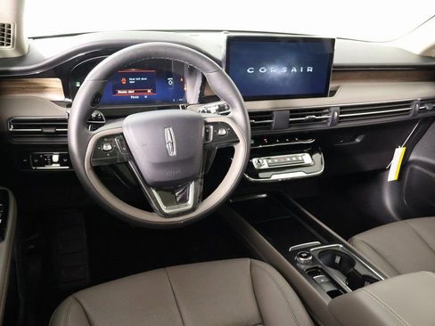 New 2026 Lincoln Corsair Reserve w/ Jet Appearance Package FWD image 2