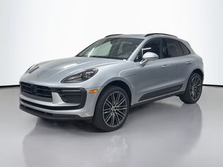 Used 2026 Porsche Macan AWD/4WD video 1