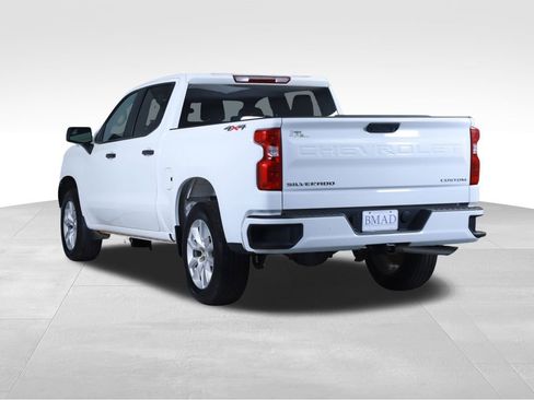 Used 2022 Chevrolet Silverado 1500 Custom image 10