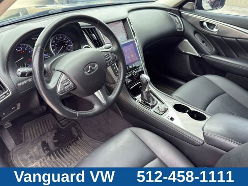 Used 2017 INFINITI Q50 3.0t Premium w/ 3.0T Premium Plus Package RWD image 10