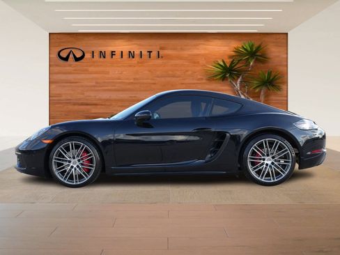 Used 2024 Porsche 718 Cayman S w/ Premium Package image 4