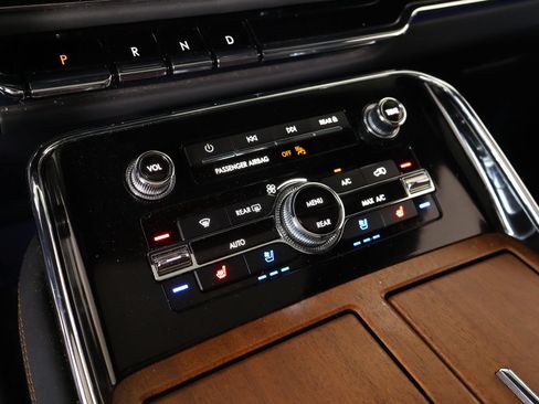 Used 2023 Lincoln Navigator Black Label AWD/4WD image 8