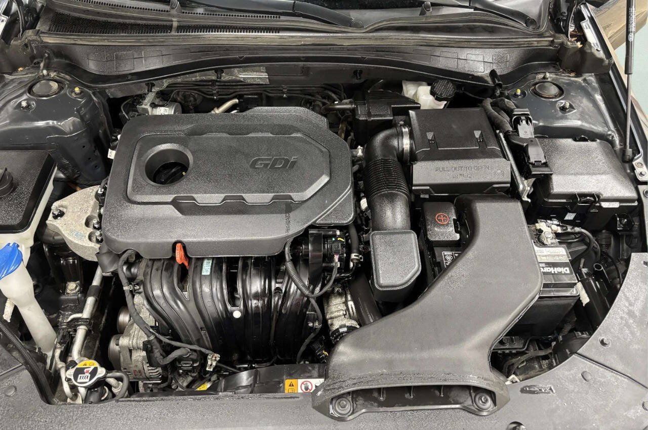 Used 2020 Kia Optima SE FWD image 11