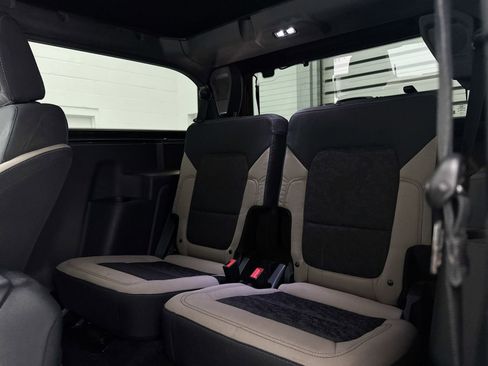 Used 2022 Ford Bronco Wildtrak AWD/4WD image 29