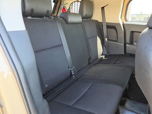 Used 2012 Toyota FJ Cruiser 4WD w/ Convenience Pkg image 25