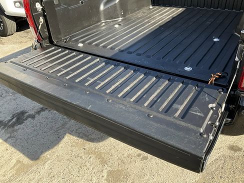 Used 2021 Toyota Tacoma SR5 image 11