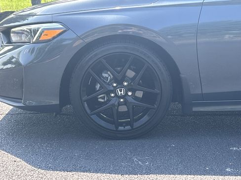 Used 2025 Honda Civic Sport image 32