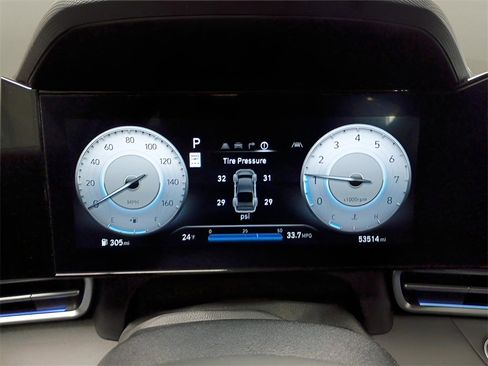 Used 2024 Hyundai Elantra SEL image 11