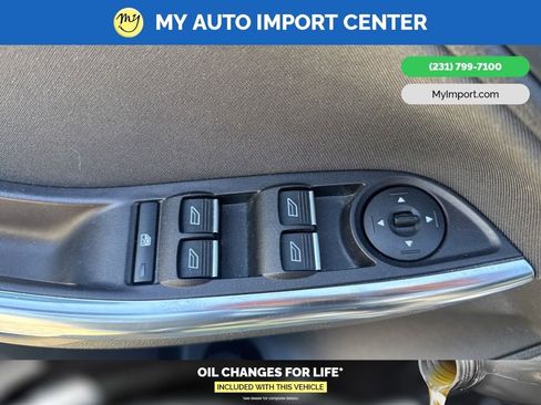 Used 2018 Ford Focus ST w/ Equipment Group 401A FWD image 11