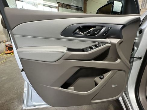 Certified 2020 Chevrolet Traverse Premier image 23