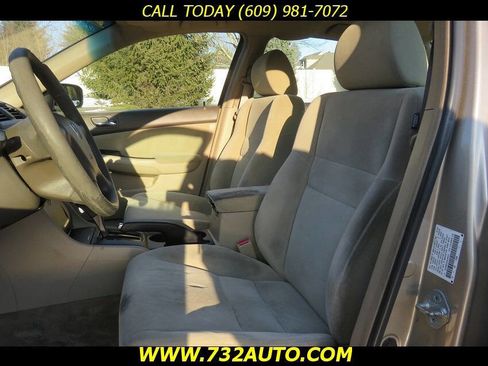 Used 2006 Honda Accord LX image 17