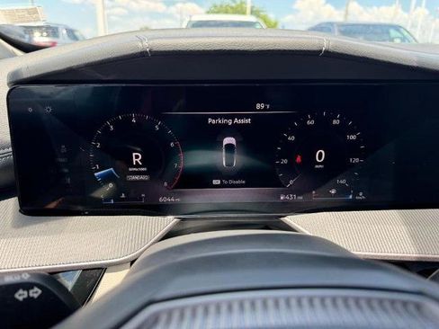 Certified 2025 Nissan Murano SV AWD/4WD image 21