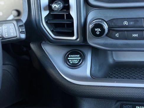 Used 2023 Ford Bronco Sport Big Bend image 34