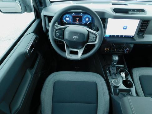 New 2025 Ford Bronco 4-Door image 15