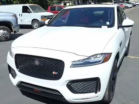 Used 2019 Jaguar F-PACE S AWD/4WD image 16