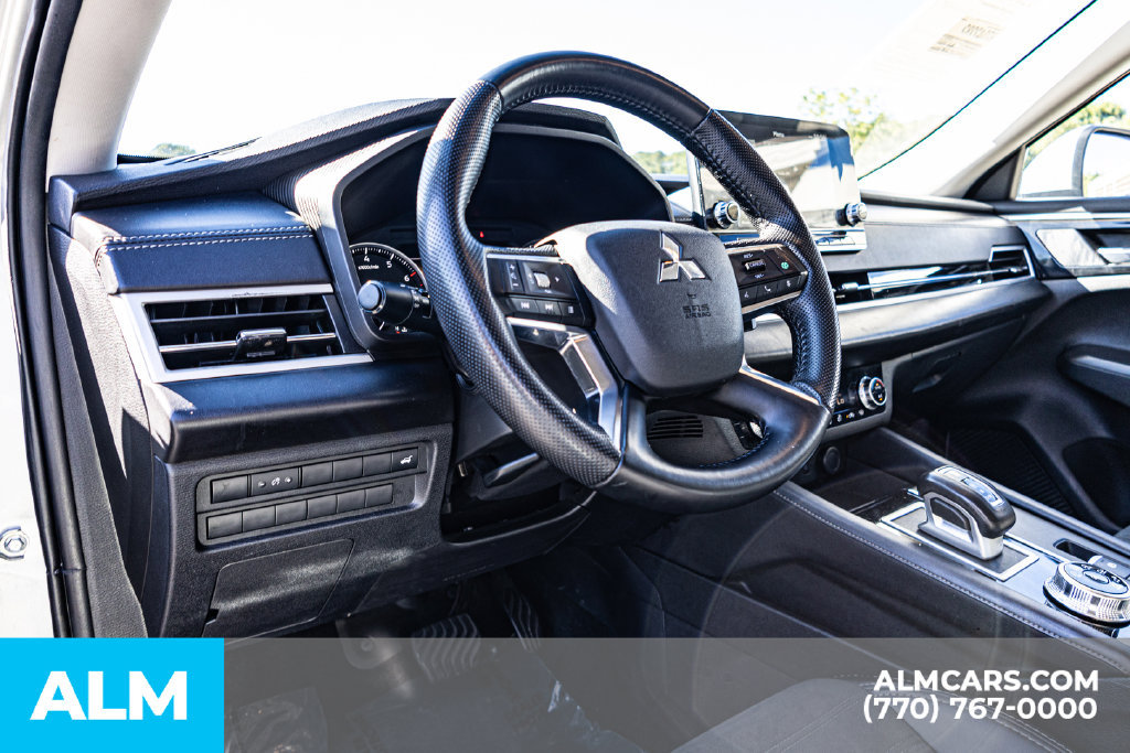 Used 2024 Mitsubishi Outlander SE AWD/4WD image 28