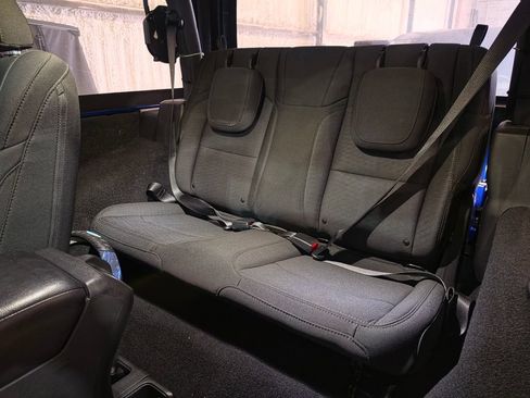 Used 2020 Jeep Wrangler Sport AWD/4WD image 7