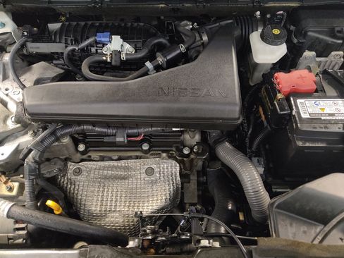Used 2019 Nissan Rogue SV FWD image 30