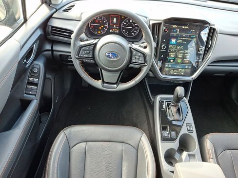 Certified 2024 Subaru Crosstrek 2.5i Limited w/ Crosstrek Mirror Package image 11