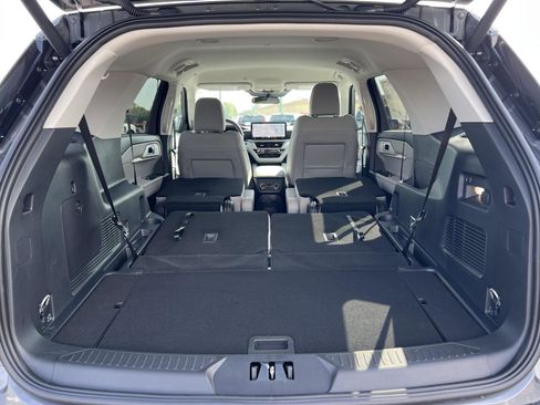 New 2025 Ford Explorer Active w/ Active Comfort Package image 47