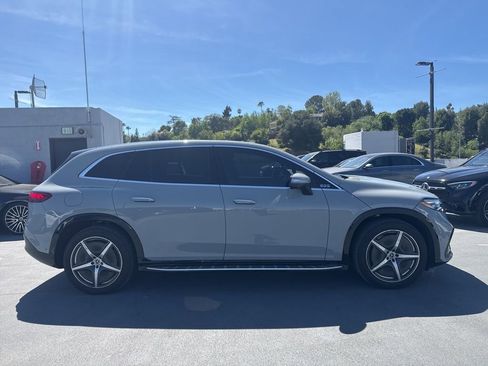 Used 2023 Mercedes-Benz EQS 580 4MATIC SUV image 4