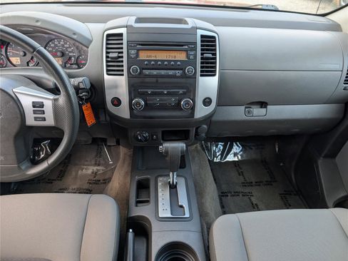Used 2015 Nissan Xterra X AWD/4WD image 16