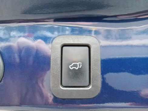 Used 2015 Toyota Highlander XLE image 32