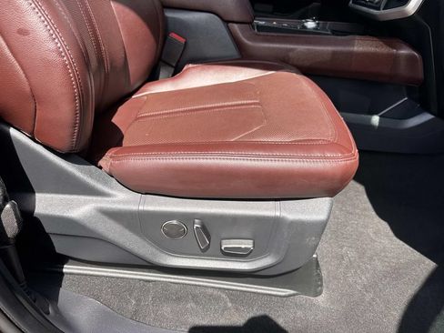 Used 2024 Ford Expedition Limited RWD image 14