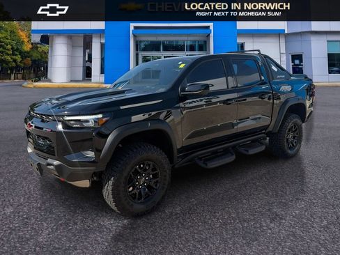 Certified 2025 Chevrolet Colorado ZR2 w/ Midnight Edition AWD/4WD image 1