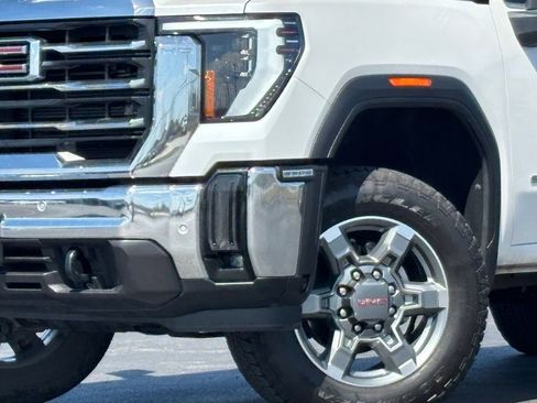 Used 2025 GMC Sierra 2500 SLT AWD/4WD image 2