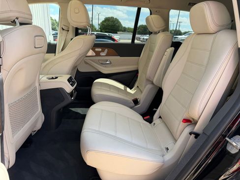 Used 2020 Mercedes-Benz GLS 580 4MATIC image 22