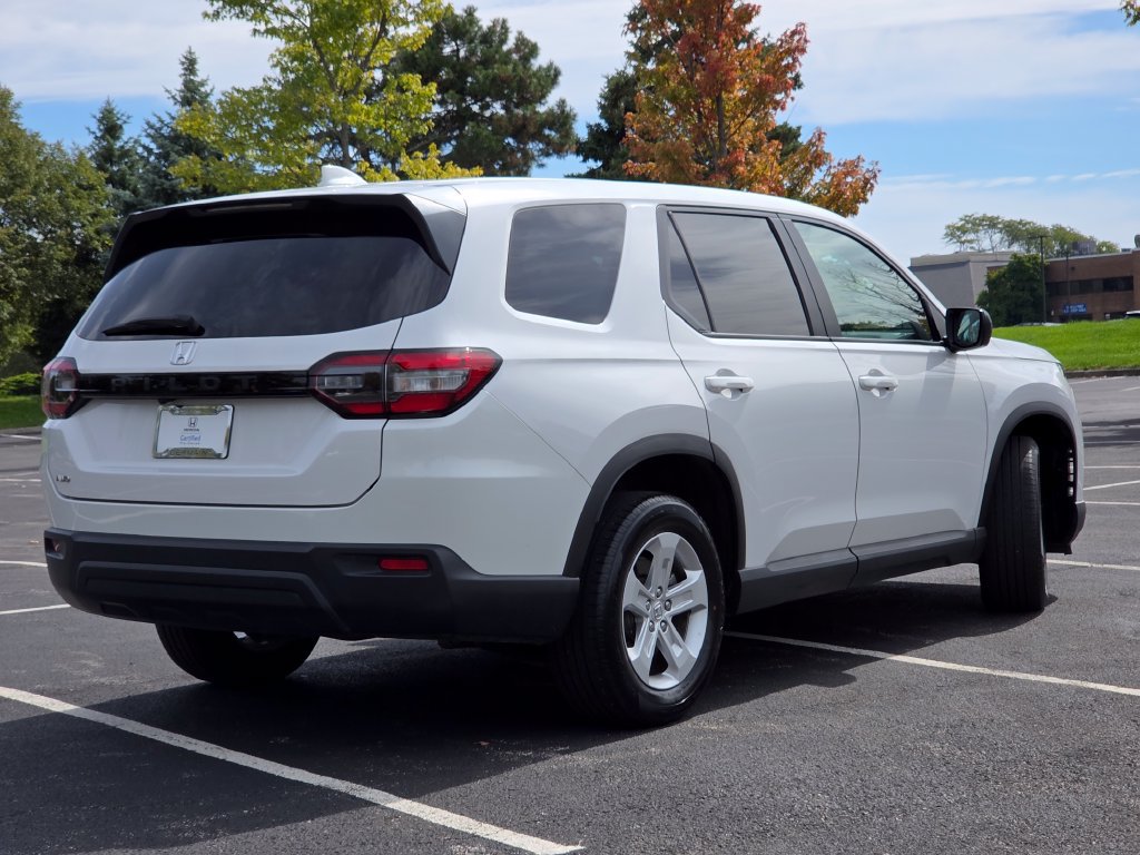 Certified 2024 Honda Pilot LX image 22