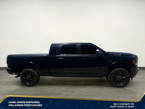 Used 2022 RAM 2500 Limited w/ Night Edition AWD/4WD image 7