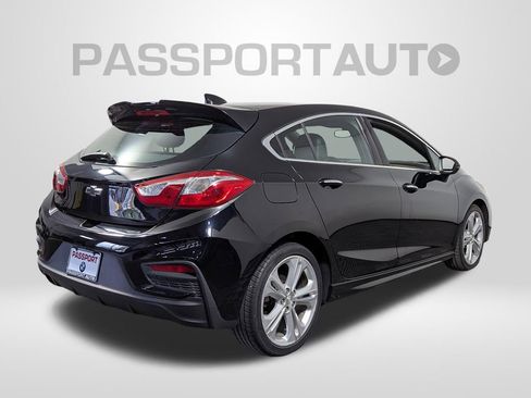 Used 2018 Chevrolet Cruze Premier FWD image 7