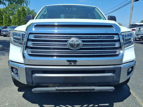 Used 2020 Toyota Tundra Limited w/ Limited Premium Package RWD image 6