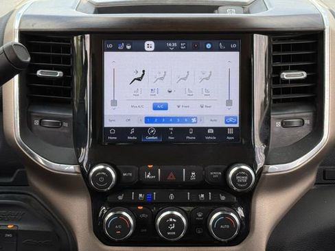 Used 2024 RAM 2500 Laramie w/ Safety Group AWD/4WD image 16