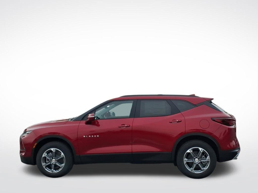 New 2026 Chevrolet Blazer LT w/ Sound & Technology Package FWD image 7