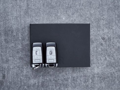 Used 2017 Rolls-Royce Dawn image 72