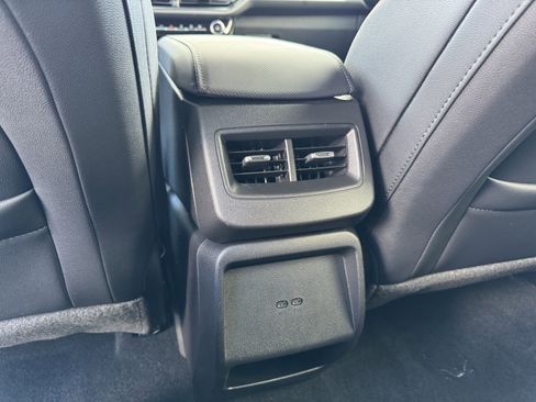 Used 2025 Chevrolet Equinox EV RS image 31