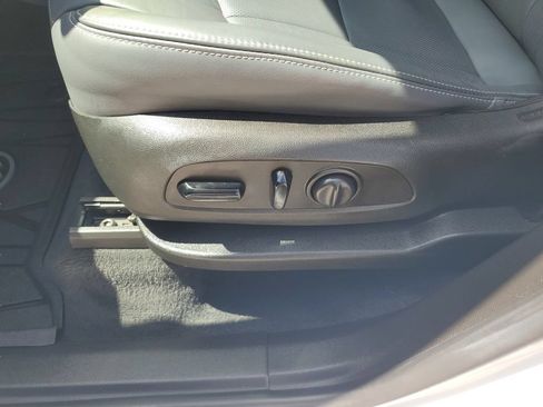 Used 2021 Buick Enclave Essence w/ Sound and Sites Package FWD image 16