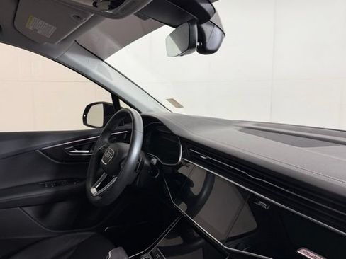 Used 2023 Audi Q7 3.0T Premium Plus AWD/4WD image 34