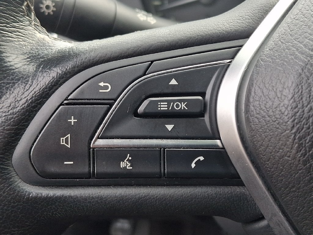Used 2019 INFINITI Q50 Luxe w/ Essential Package (3.0T Luxe) AWD/4WD image 23