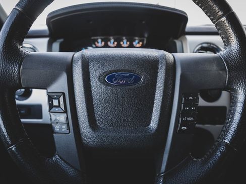 Used 2013 Ford F150 Lariat w/ Lariat Chrome Pkg image 11