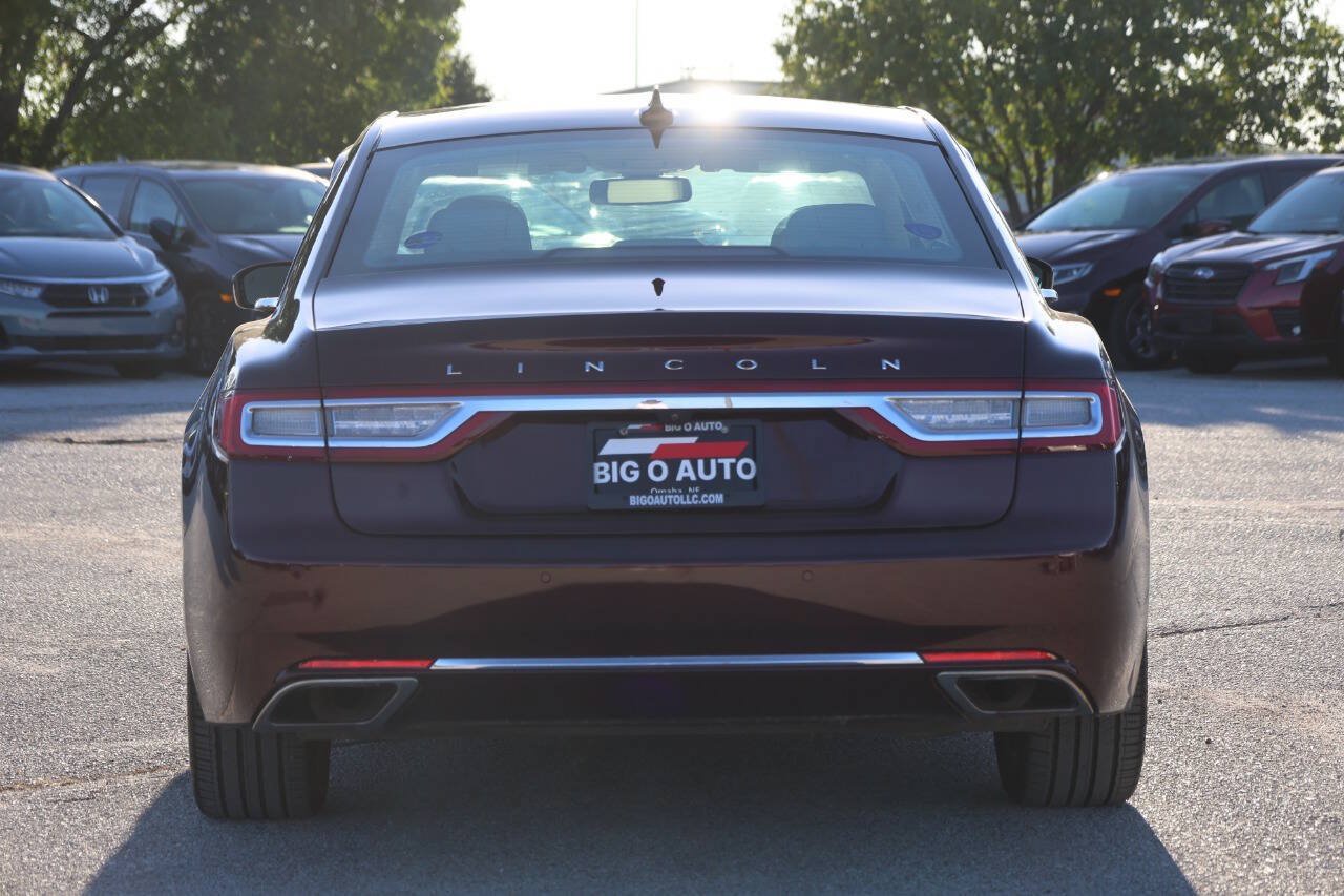 Used 2019 Lincoln Continental Select w/ Continental Climate Package FWD image 10