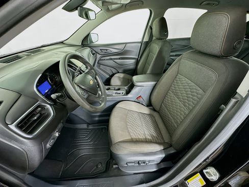 Used 2019 Chevrolet Equinox LT w/ LPO, Blackout Package FWD image 13