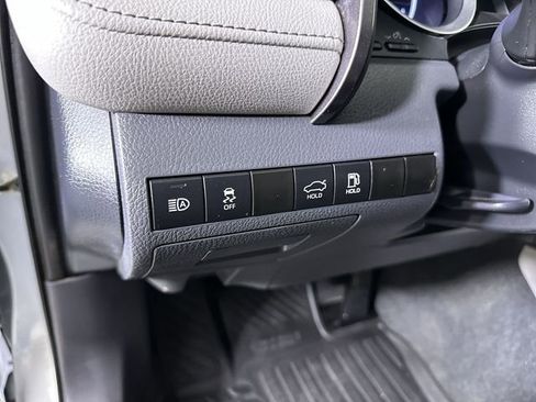 Used 2022 Toyota Camry LE image 18