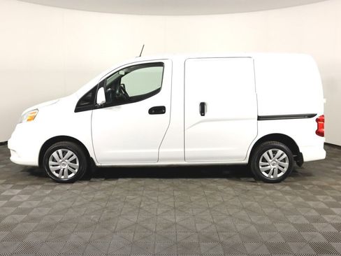 Used 2021 Nissan NV200 SV w/ Sliding Door Glass Package image 2