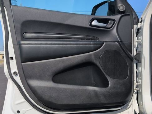 Used 2024 Dodge Durango SXT image 19