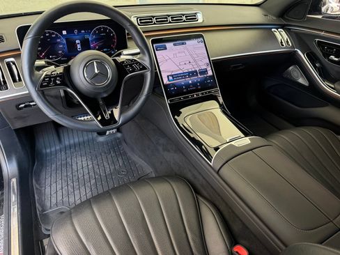 Certified 2022 Mercedes-Benz S 500 4MATIC image 2