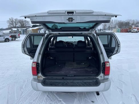 Used 2002 INFINITI QX4 4WD w/ (X03) Heated Seats Pkg image 14